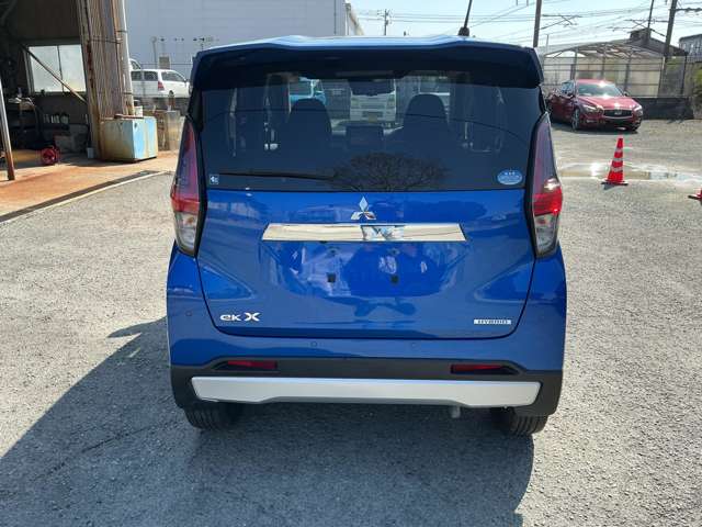 Mitsubishi eK X 8