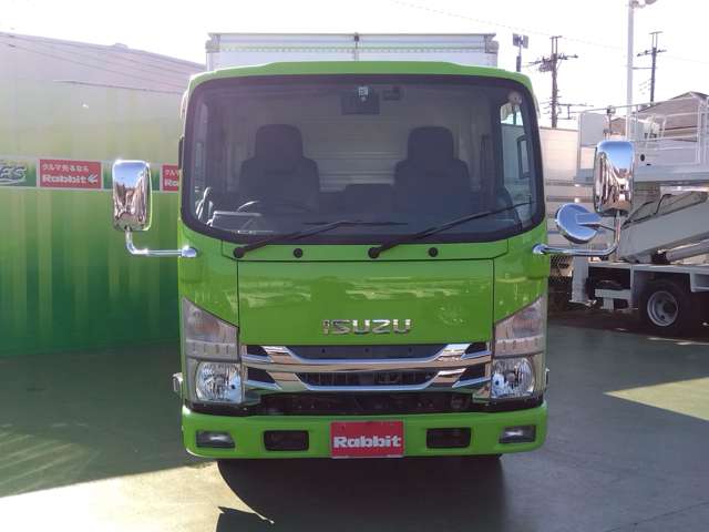 Isuzu Elf 2