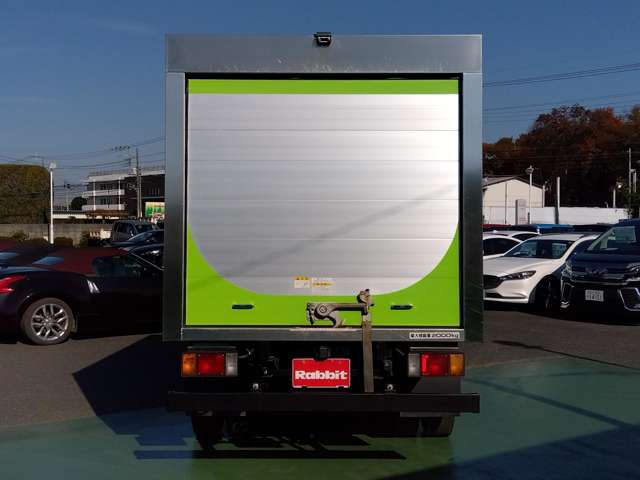 Isuzu Elf 7