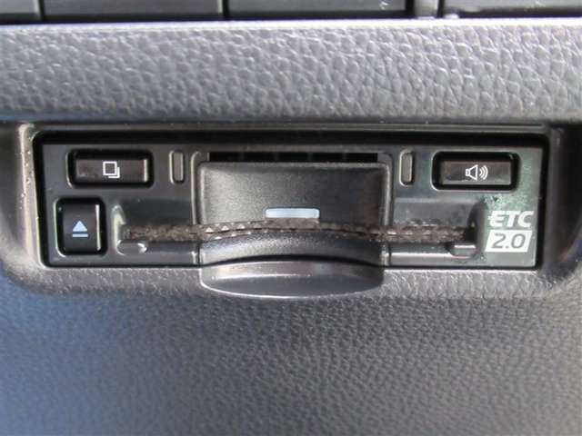 Toyota Harrier 4