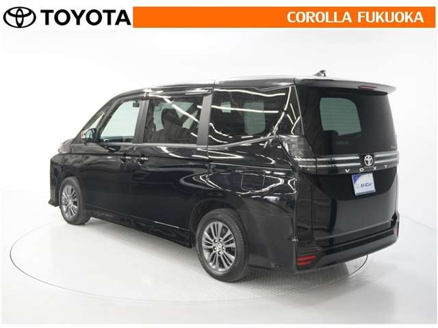 Toyota Voxy 6
