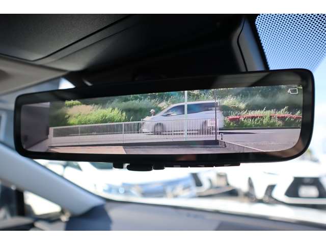 Lexus NX 11