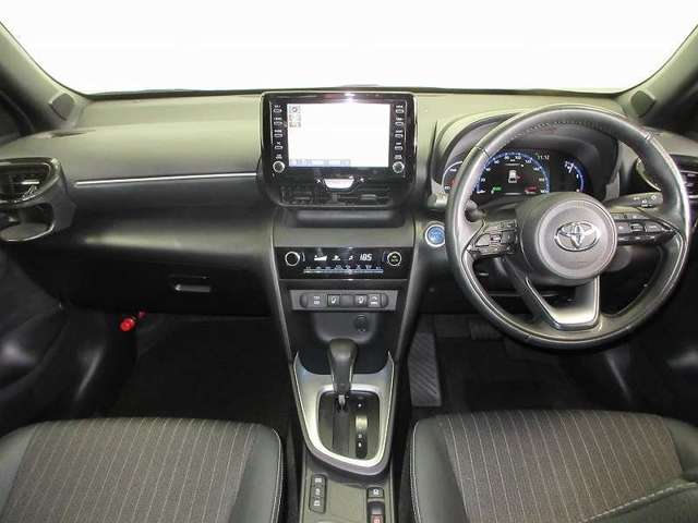 Toyota Yaris Cross 8