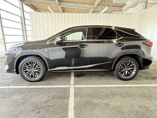 Lexus RX 6