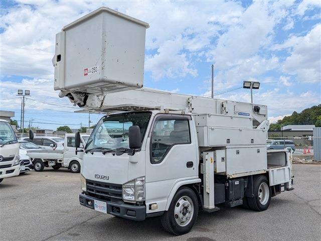 Isuzu Elf 3