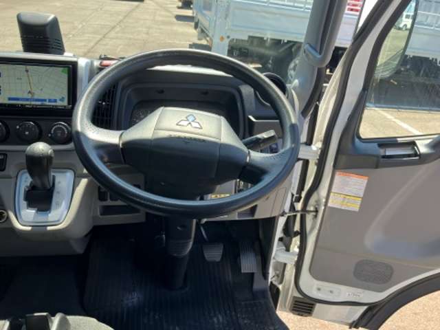 Mitsubishi Fuso Canter 11