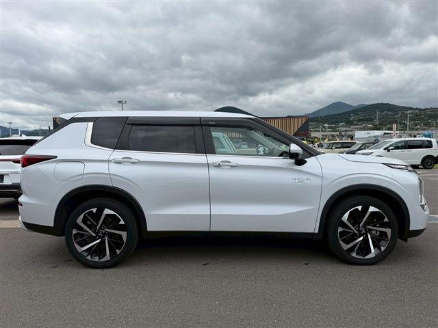 Mitsubishi Outlander 10