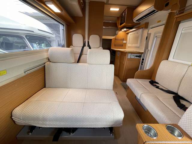 Toyota Camroad 4