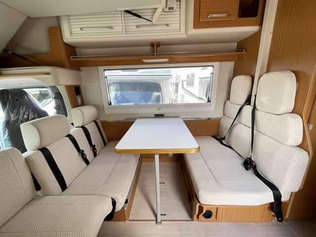 Toyota Camroad 6
