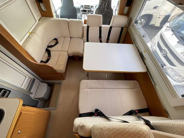 Toyota Camroad 9