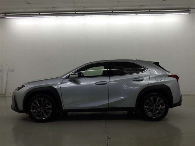 Lexus UX 5