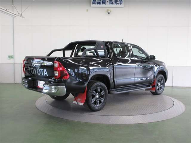Toyota Hilux 8