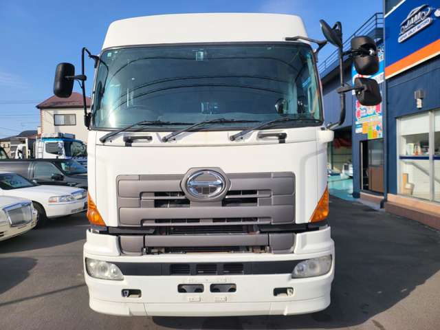 Hino Profia 8