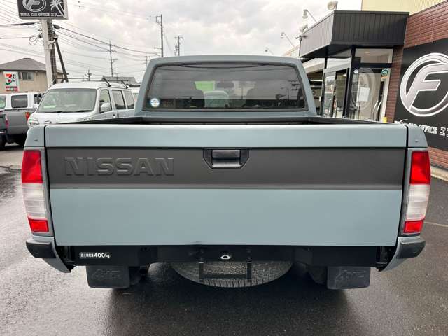 Nissan Datsun 4