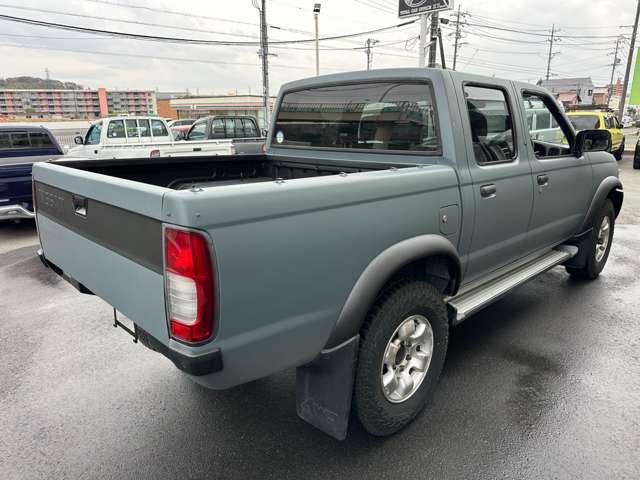 Nissan Datsun 6