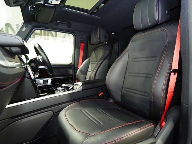 Mercedes-Benz G-Class 3