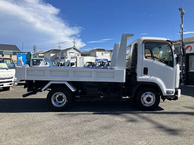 Isuzu Forward 12