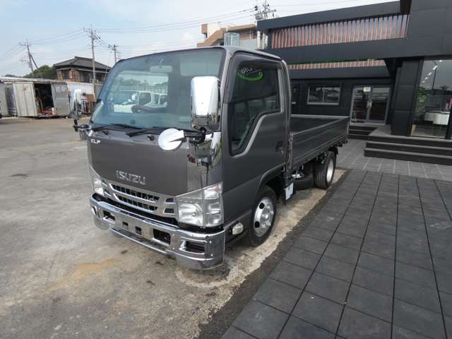 Isuzu Elf 4