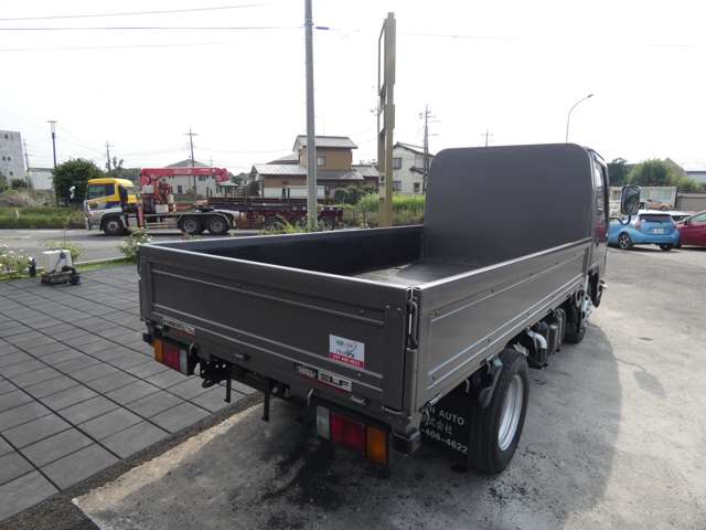 Isuzu Elf 6