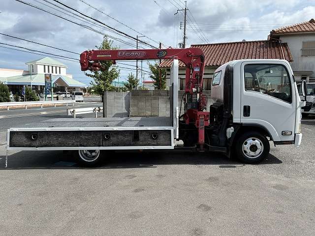 Isuzu Elf 12