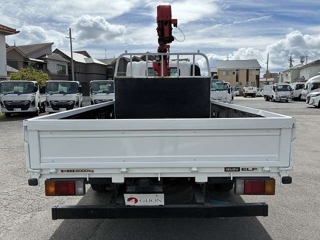 Isuzu Elf 7
