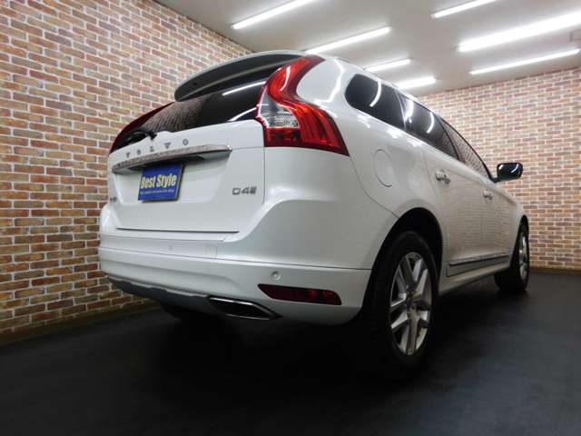 Volvo XC60 4