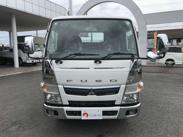 Mitsubishi Fuso Canter 2