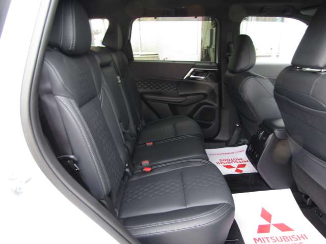 Mitsubishi Outlander 12