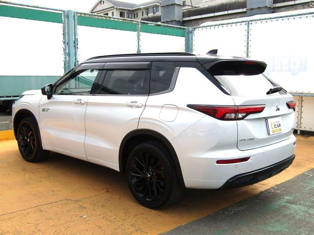 Mitsubishi Outlander 7