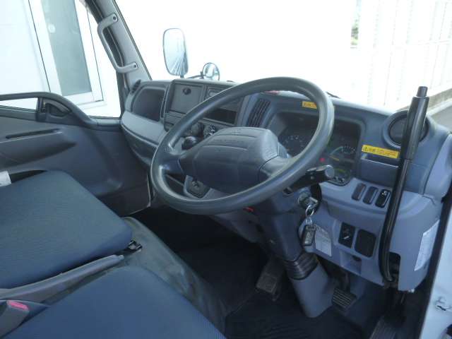 Mitsubishi Fuso Canter 11