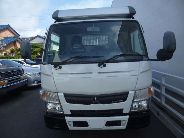 Mitsubishi Fuso Canter 4