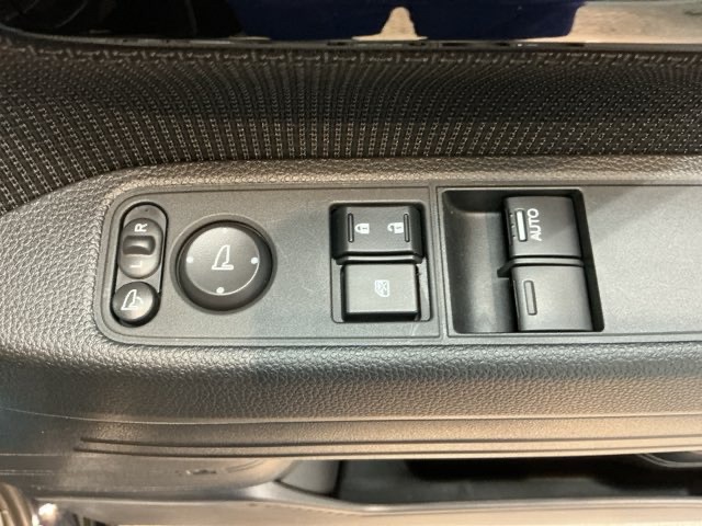Honda N-VAN 12