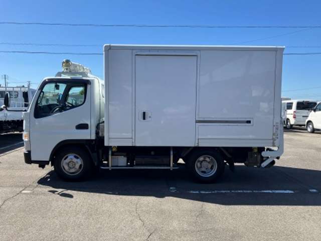 Mitsubishi Fuso Canter 7