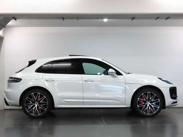 Porsche Macan 4