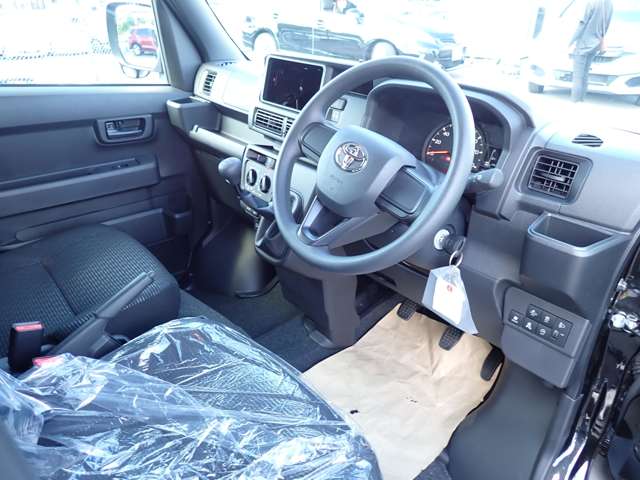Toyota Pixis Van 7