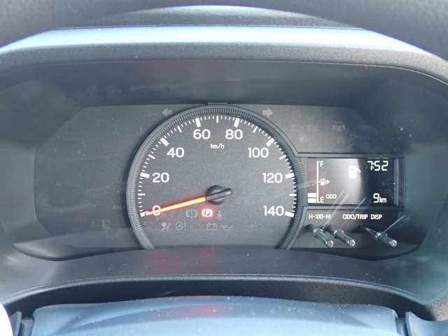 Toyota Pixis Van 10
