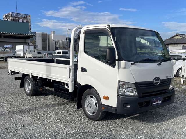 Hino Dutro 5