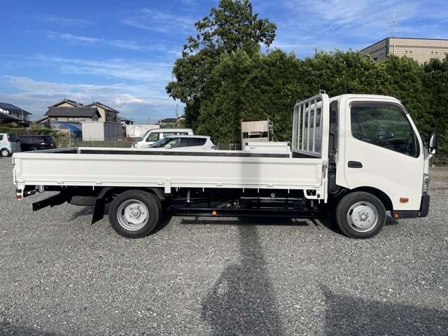 Hino Dutro 7