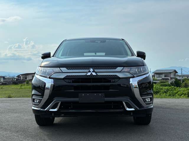 Mitsubishi Outlander PHEV 8