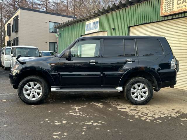 Mitsubishi Pajero 7