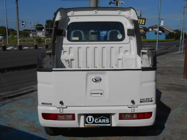 Daihatsu Hijet Deck Van 6