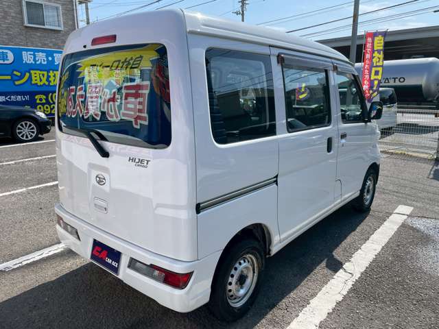 Daihatsu Hijet Cargo 9