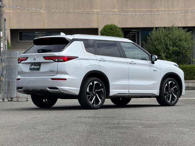 Mitsubishi Outlander 12