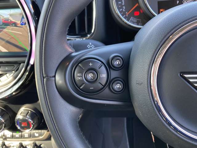MINI Crossover 12