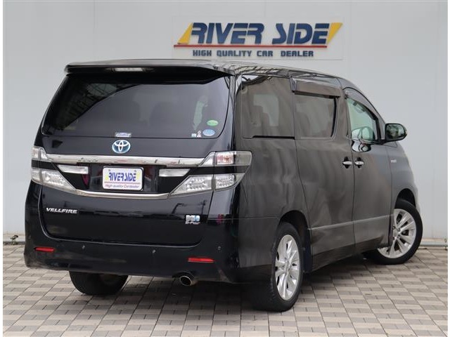 Toyota Vellfire Hybrid 6