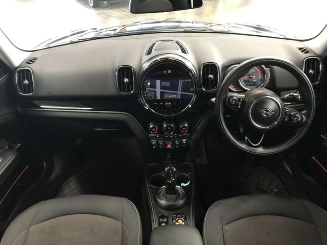 MINI Crossover 6
