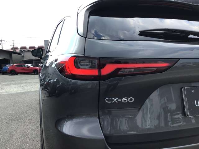 Mazda CX-60 8