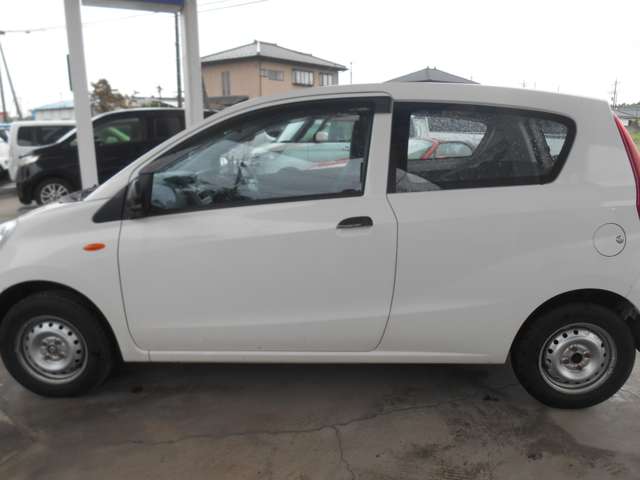 Daihatsu Mira 4