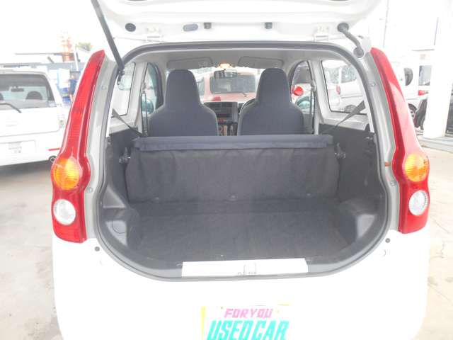 Daihatsu Mira 9