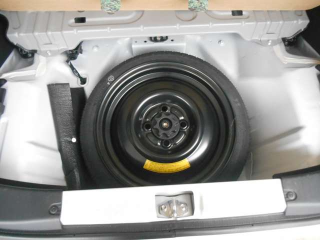 Daihatsu Mira 10